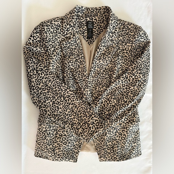 INC International Concepts Black and Cream Blazer with Animal Print (740) - Picture 11 of 13